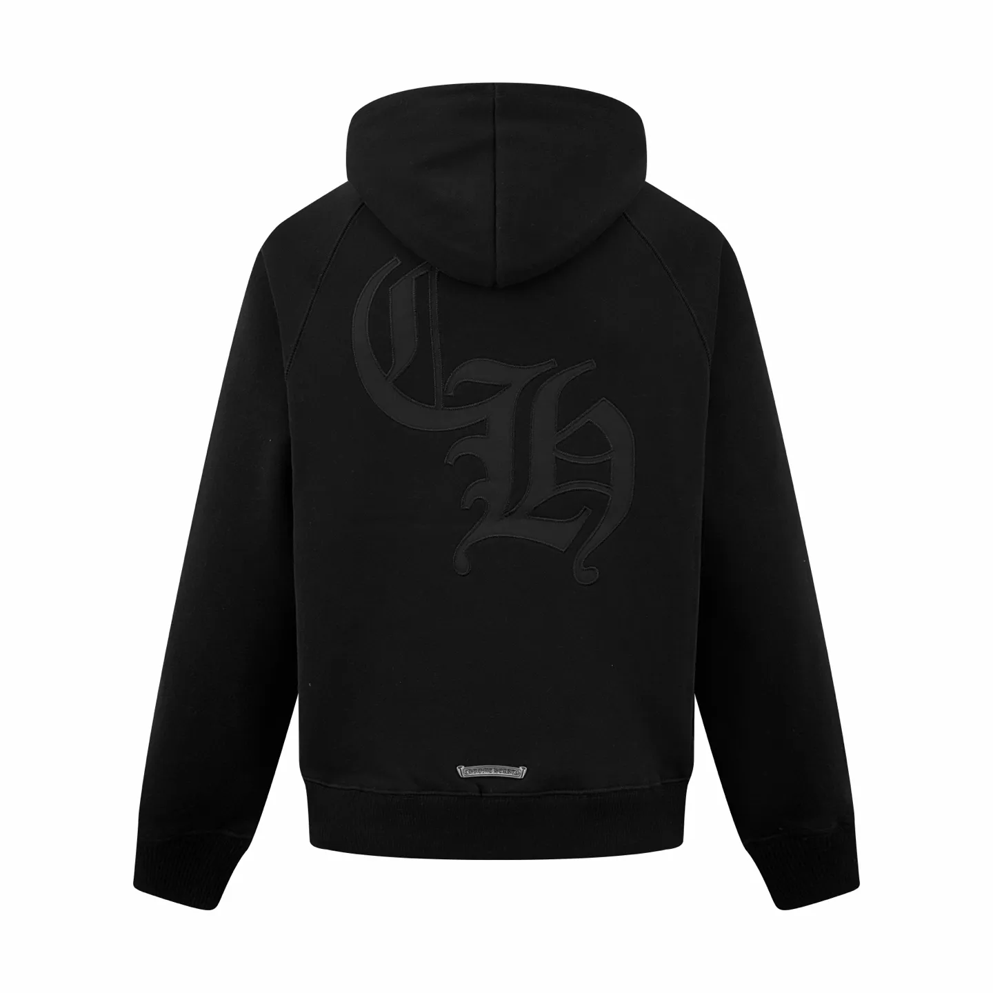 P470 Chrome Hearts Logo Hooded Sweatshirt Customized heavy fortress intertwined air cotton, full of texture, thick and solid, with classic black as the curtain, giving a deep sense of luxury. With the Chrome Hearts cross patch embroidery decoration on the chest, it becomes the ultimate interpretation of the dark gothic style. The CH Gothic font is the finishing touch on the back panel, making the totem the highlight of your spirit. The logo iron plate sways slightly with the swing of the body, adding a sense of movement and vitality. Unobtrusive but with an indescribable aura, interpreting the perfect blend of retro and luxury. Process 1: Using imported machine patch embroidery technology, using advanced computer control systems and precision mechanical components to realize the Chrome Hearts logo patch embroidery operation, showing an embroidery effect with both clarity and three-dimensionality. Process 2: The fabrics have been washed and have a better hand feel. Not easy to deform, not easy to shrink, not easy to fade, and maintain long-term beauty. Accessories: Customized 1:1 CH iron plate Customized 1:1 CH trademark Fit: Loose fit Size: S M L XL Style number: CC912